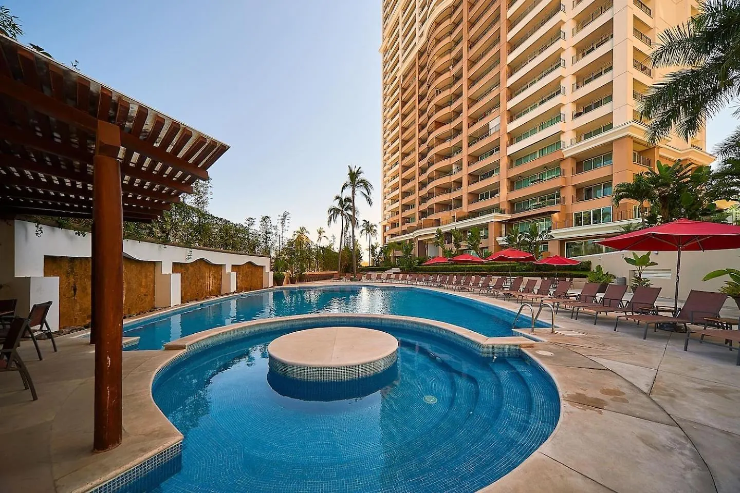 Grand Venetian Beachfront Condos Puerto Vallarta 0*,  Mexikó