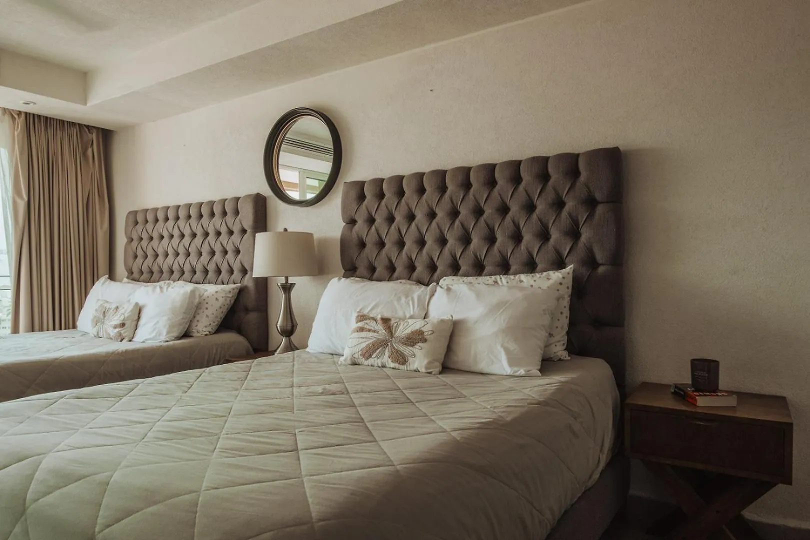 Grand Venetian Beachfront Condos Puerto Vallarta Apartman