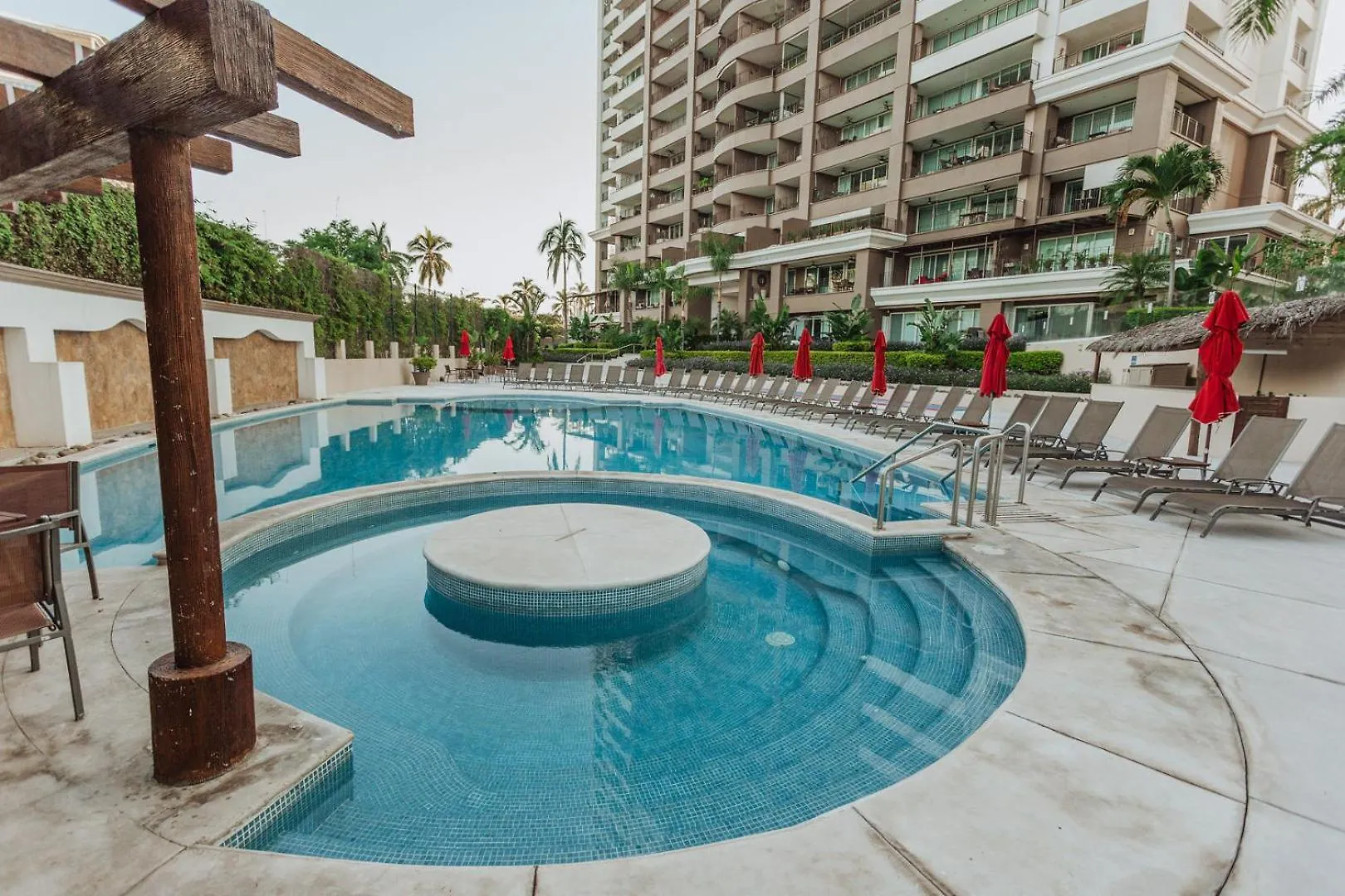 Grand Venetian Beachfront Condos Puerto Vallarta Apartman