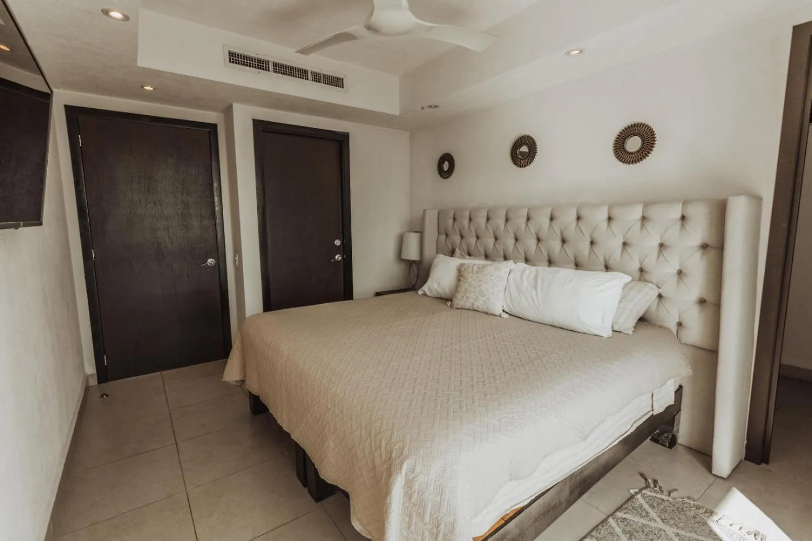 Grand Venetian Beachfront Condos Puerto Vallarta Mexikó
