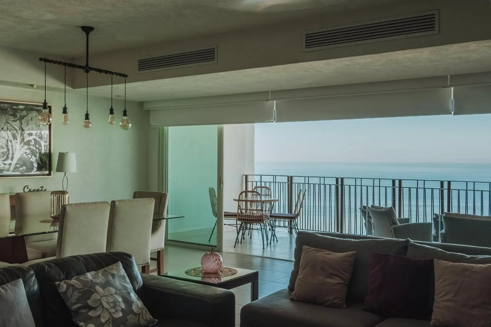 Apartment Grand Venetian Beachfront Condos Puerto Vallarta
