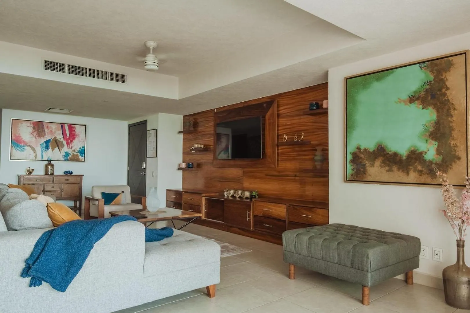 Grand Venetian Beachfront Condos Puerto Vallarta Apartment