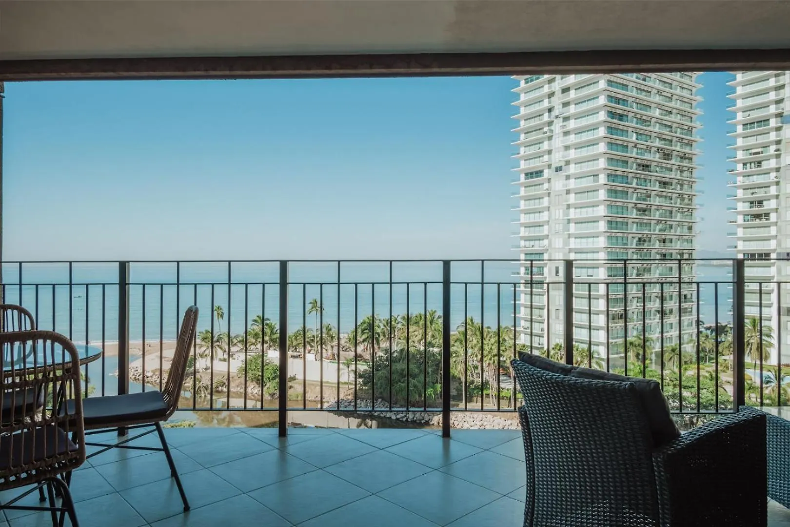 Grand Venetian Beachfront Condos Puerto Vallarta Apartment